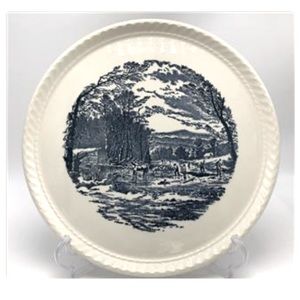 Currier & Ives Blue Royal USA Cake Plate "Getting Ice" NO BACKSTAMP 10-1/2"